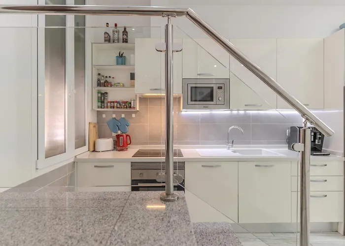 Renovated Villa In Las Americas Sea Coast