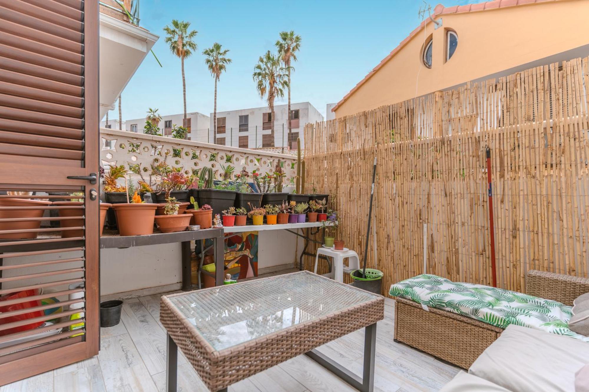 Renovated In Americas Sea Coast Villa
