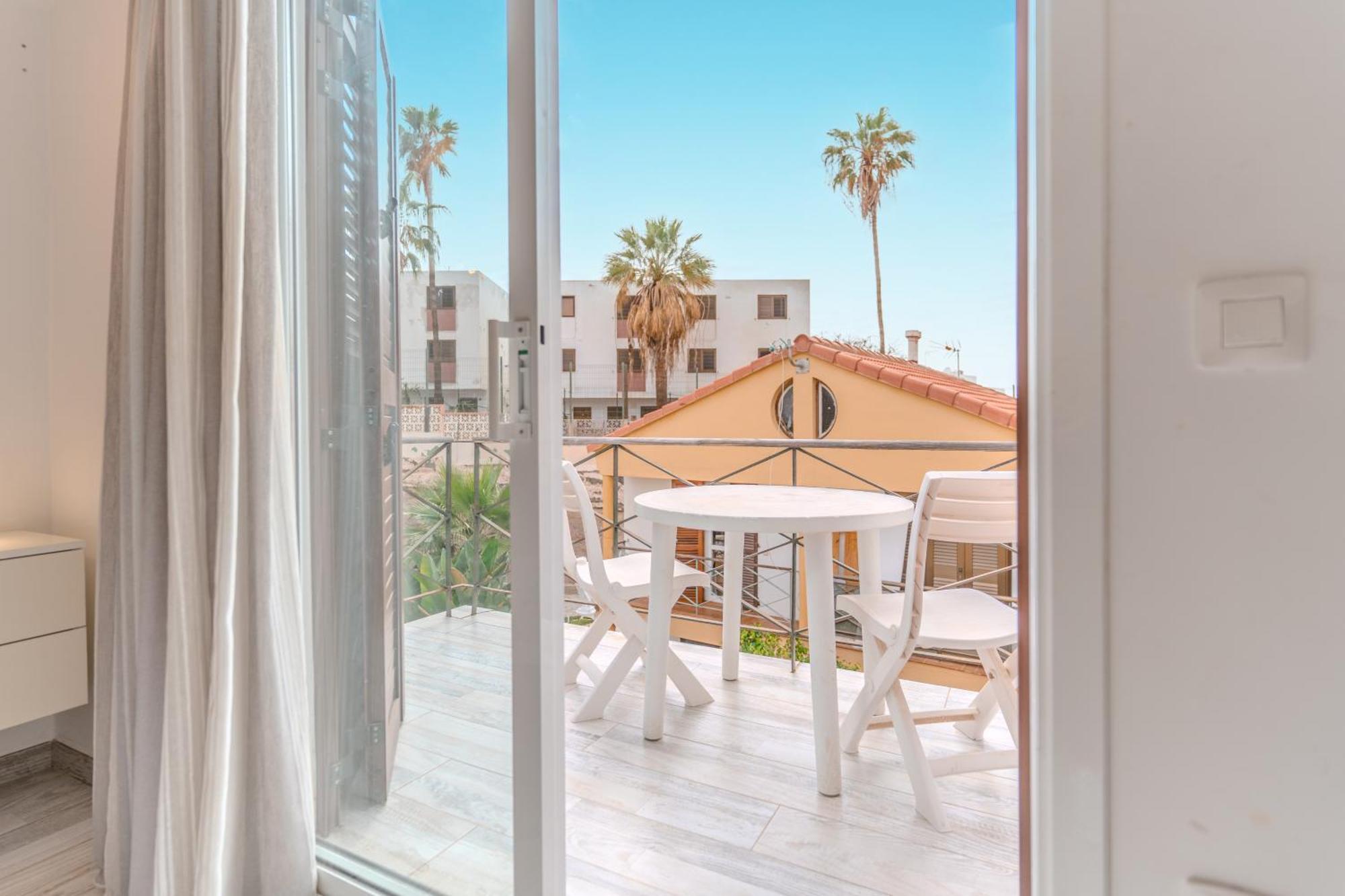 Renovated In Americas Sea Coast Villa Playa de las Americas (Tenerife)