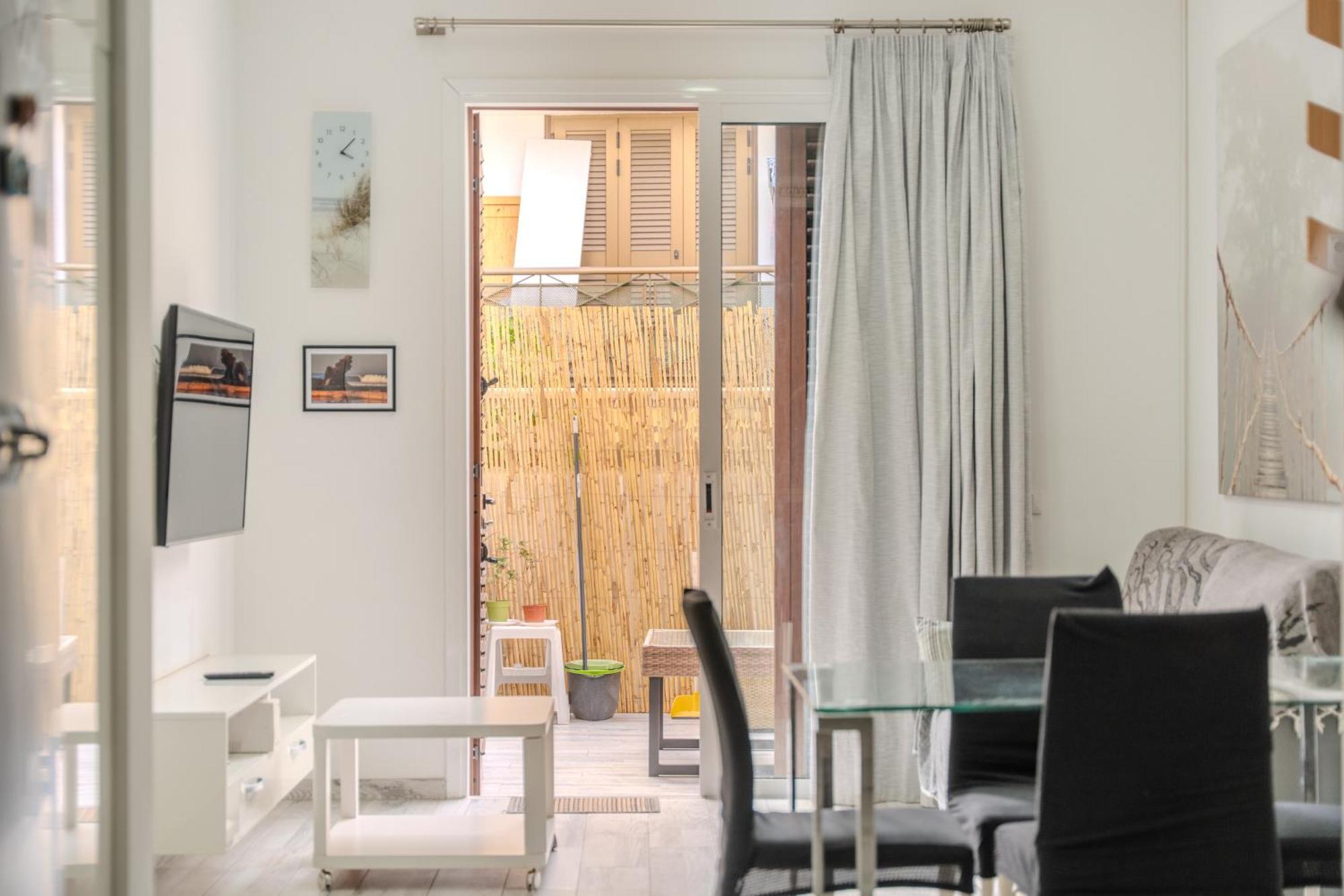 Renovated In Americas Sea Coast * Playa de las Americas (Tenerife)