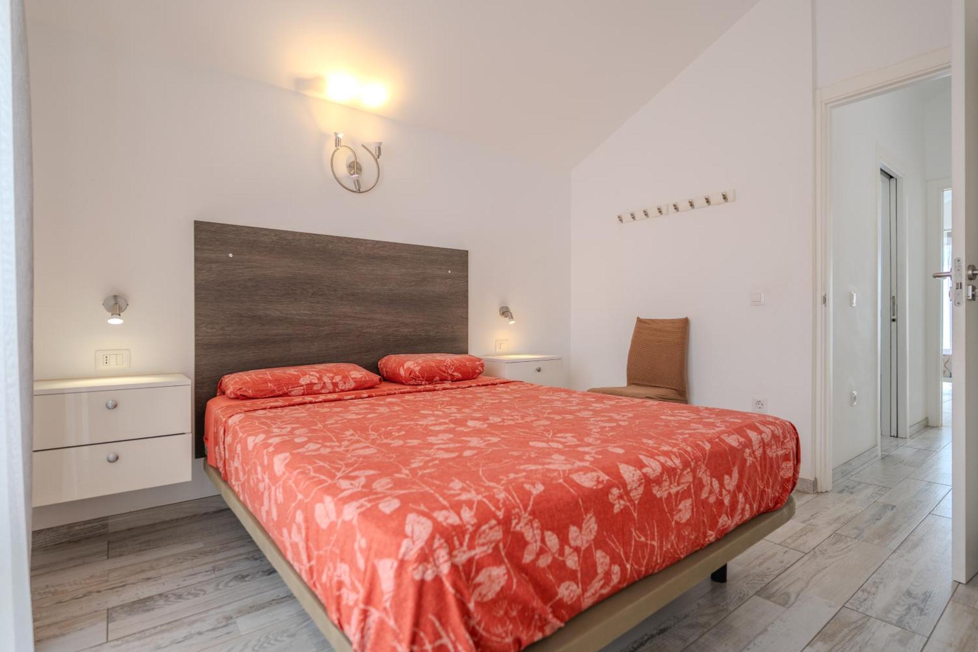 Renovated In Americas Sea Coast