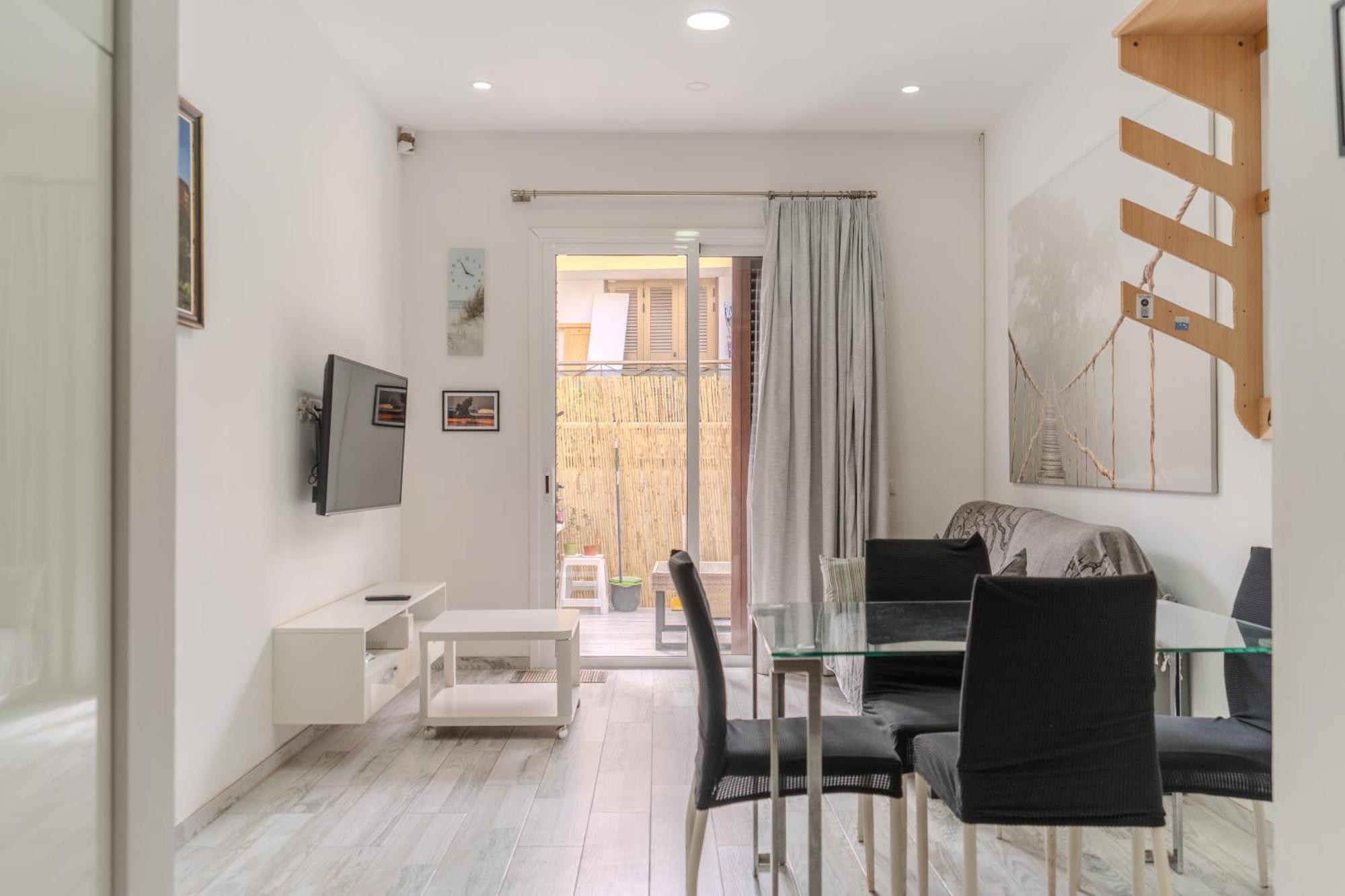 Villa Renovated In Americas Sea Coast *